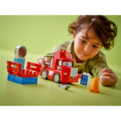 LEGO DUPLO DISNEY - MACK EN LAS CARRERAS