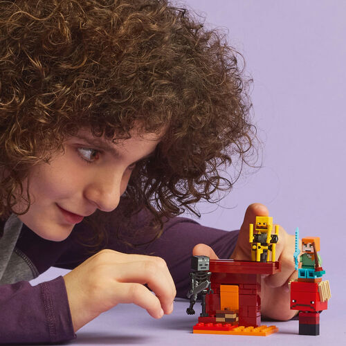 LEGO MINECRAFT - LA BATALLA DE LAVA DEL INFRAMUNDO