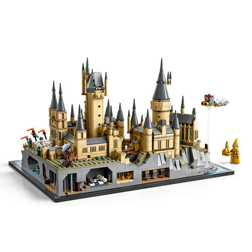LEGO HARRY POTTER - CASTILLO Y TERRENOS DE HOGWARTS
