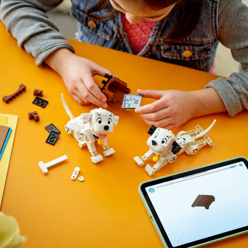 LEGO DISNEY - LUCKY Y PENNY: CACHORROS DE 101 DÁLMATAS