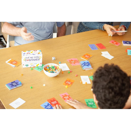 HELLO FUN - JUEGO DE MESA ¿QUÉ ME ESTÁS CONTAINER?