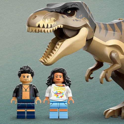 LEGO JURASSIC WORLD – HUIDA POR EL RÍO Y T. REX A LA CAZA